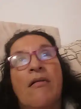 consentidamummy09 élő XXX-chatje