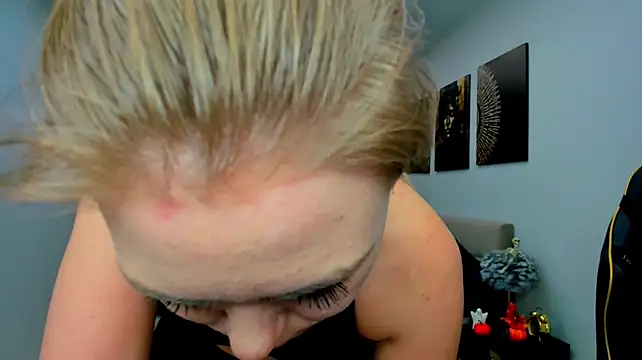 Strawberryen Live XXX chat