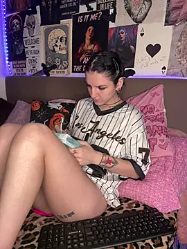 MoonAgnes – Live XXX-chat