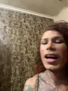 ana_tsxxx élő XXX-chatje