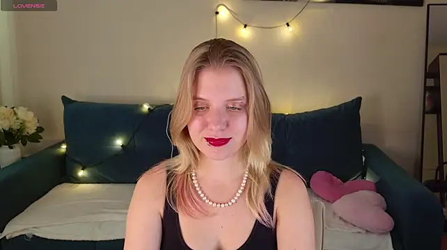 Viki_Charm লাইভ XXX চ্যাট