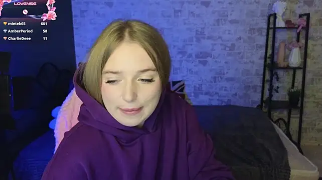 Živý XXX chat Evaa_Monroe