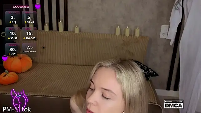 XXX chat uživo modela Holl1Would
