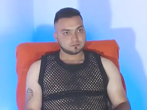 Robert-leroyn Live XXX chat