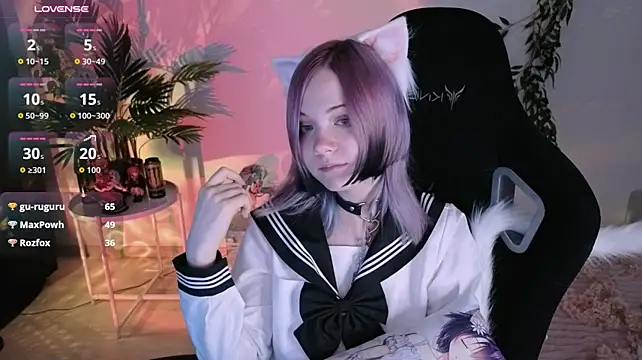 Онлайн чат XXX Hikkacat