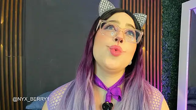 nyxberry_ – Live XXX-chat