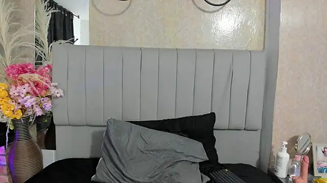Vicky_Angeel live XXX chat