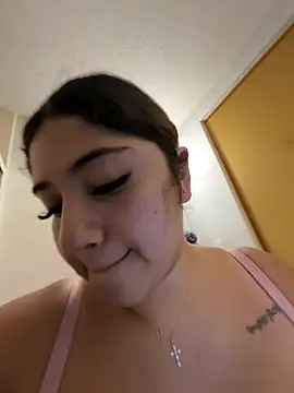 Monica17n Webbikameraesitys