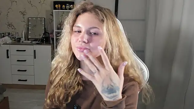 Katrina_Soul Chat XXX in diretta