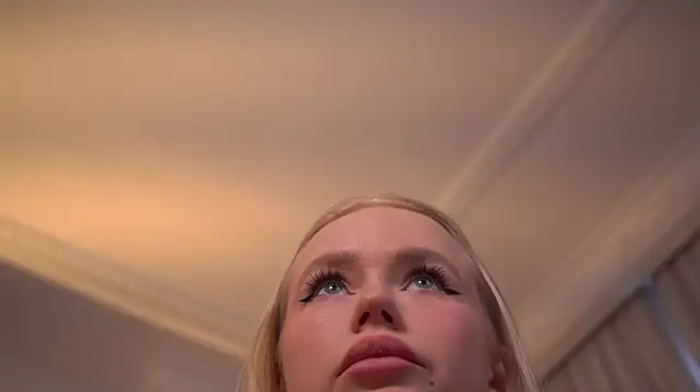 Živý XXX chat LexieLoree