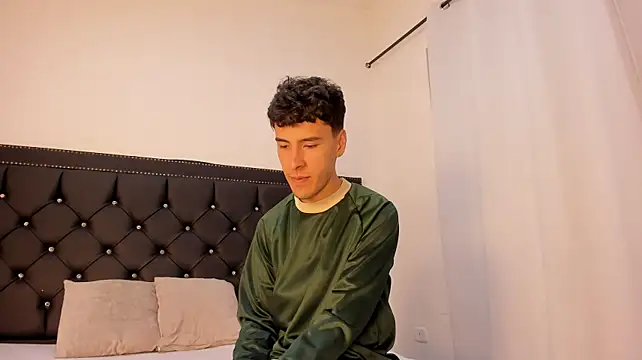 MaxLeons' Live XXX Chat