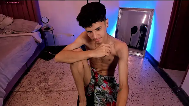 JuniorPrinceMorris XXX чат на живо