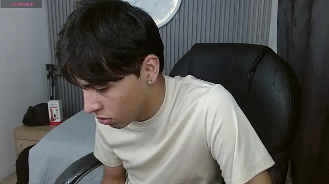 StiwenTwink 라이브 XXX 채팅