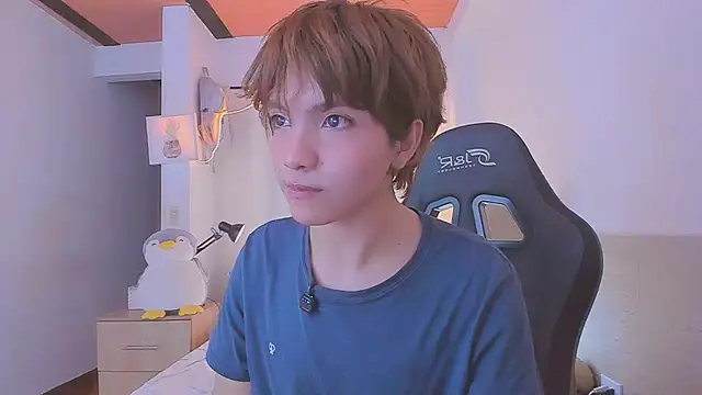 צ'אט XXX בשידור חי של Sweet_Allan