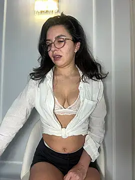 monicaramozのライブXXXチャット