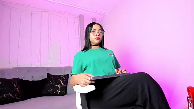 Amara_Latina_XXXn Live XXX chat