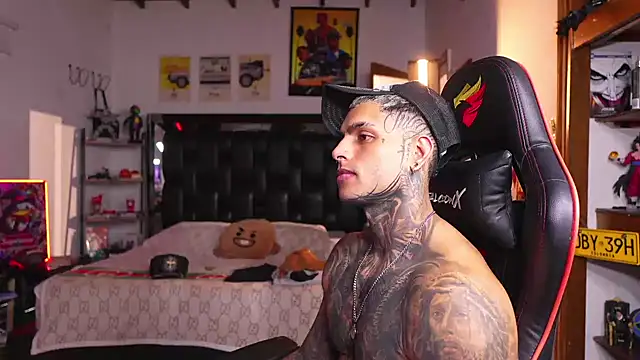 logan_hugh8 Live XXX-chat