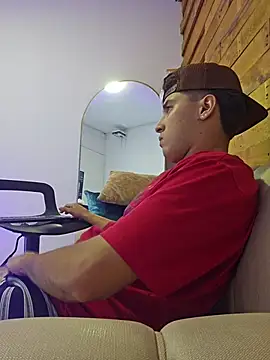 Chat +18 de sam_vitali ao vivo