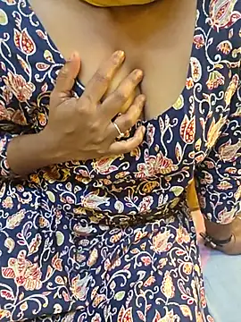 دردشة sintrenla-tamil الجنسية المباشرة