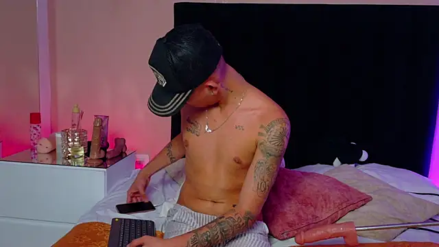 Chatroom XXX en direct de Noaah_Fox