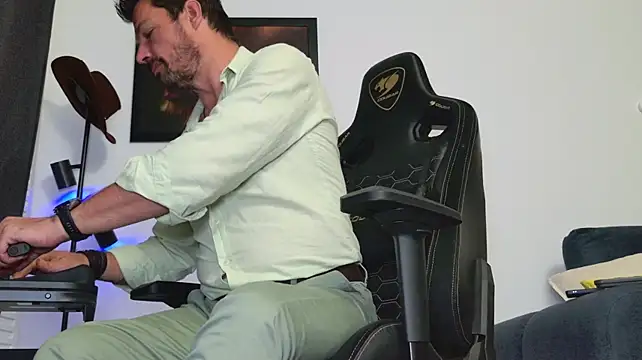 XXX chat uživo modela ChrisKox