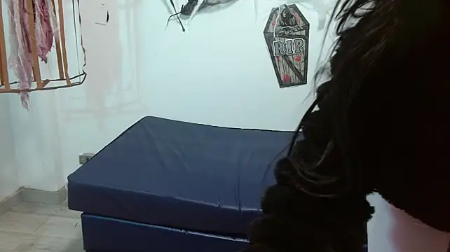 Nahomifoxt's Webcam Show