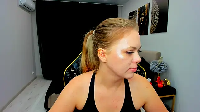 Strawberrye's Live XXX Chat