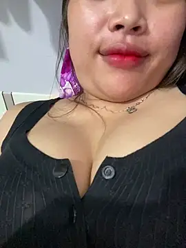 Emxinhka1 Adlı Modelin Canlı XXX Sohbeti