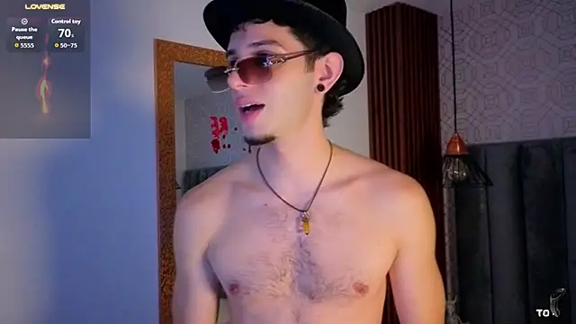 Chat XXX Live isaacblaze_