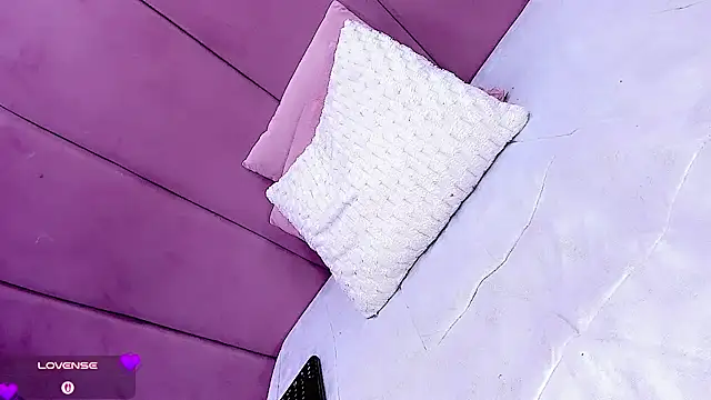 XXX chat uživo modela Michelle_San