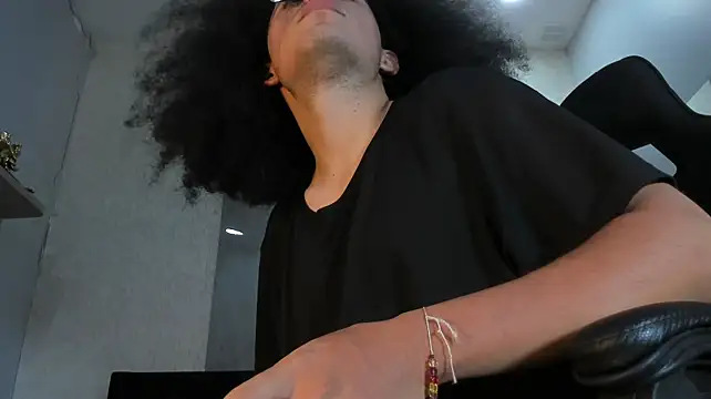 Nicola_Sartorin Live XXX chat