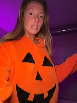 prettymouthpeach's Webcam Show