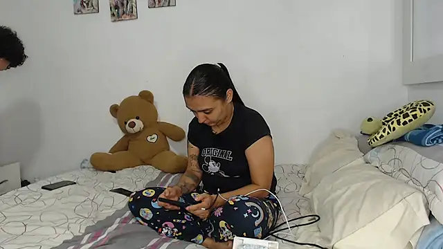 kathy_luisa élő XXX-chatje
