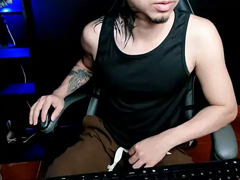 ALPHA_LATINO – Naživo XXX chat