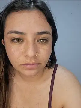 CHLOE_02n Live XXX chat