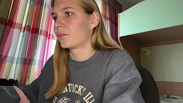CriseldaStarns Live XXX-Chat