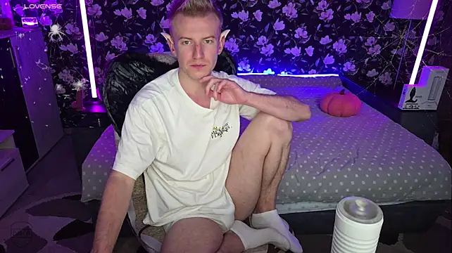 Vuitton Live XXX-Chat