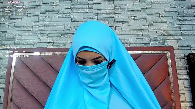 Jannah_Saleh Adlı Modelin Canlı XXX Sohbeti