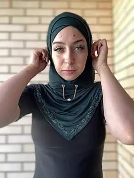 دردشة LynaFrost الجنسية المباشرة