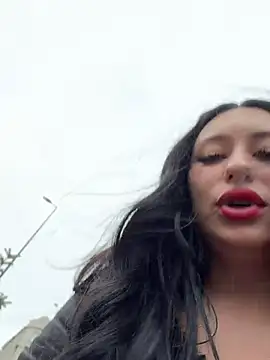XXX chat uživo modela AdinaKan