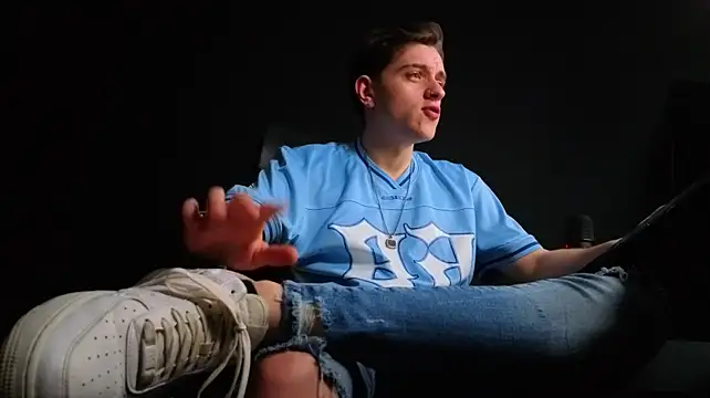 FelixStarkk Live XXX Chat