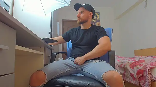 Ryanstone_ live XXX chat