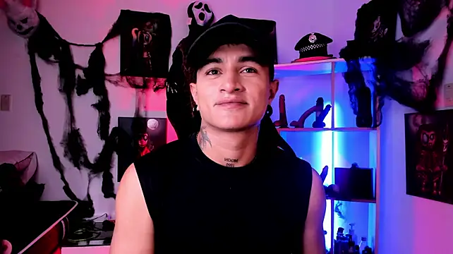 LiamDeeps' Live XXX Chat