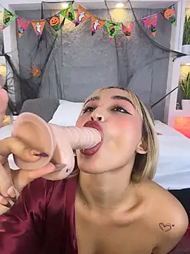 miavegaxn Live XXX chat