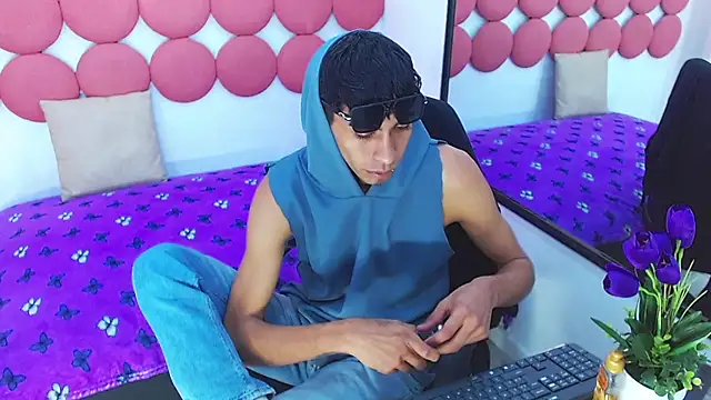 Chatroom XXX en direct de Drake_Jack
