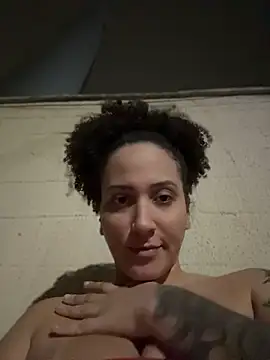 Show modela romena_ na web-kameri