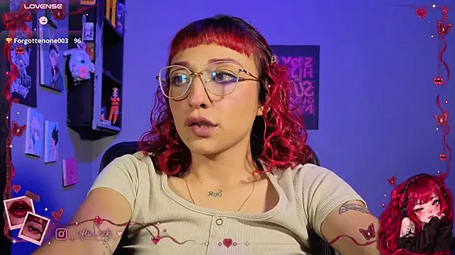 softienickin Live XXX chat