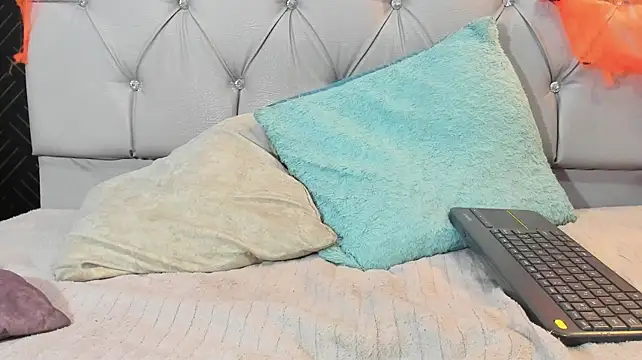 XXX chat uživo modela Angeldust19