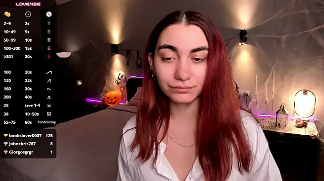 צ'אט XXX בשידור חי של hannacheekss_
