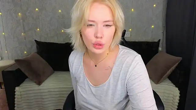 แชท XXX สดของ MelissaAvis